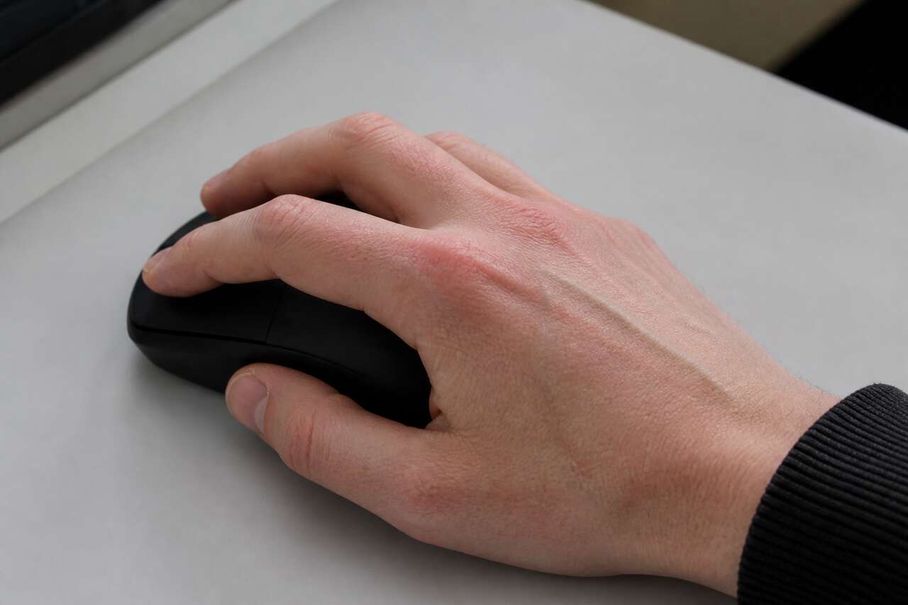 Pourquoi la main sur la souris se refroidit Pourquoi la main sur la souris se refroidit